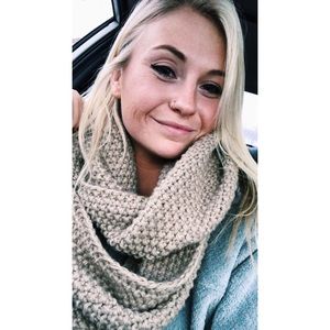 Meet your Posher, Tessa